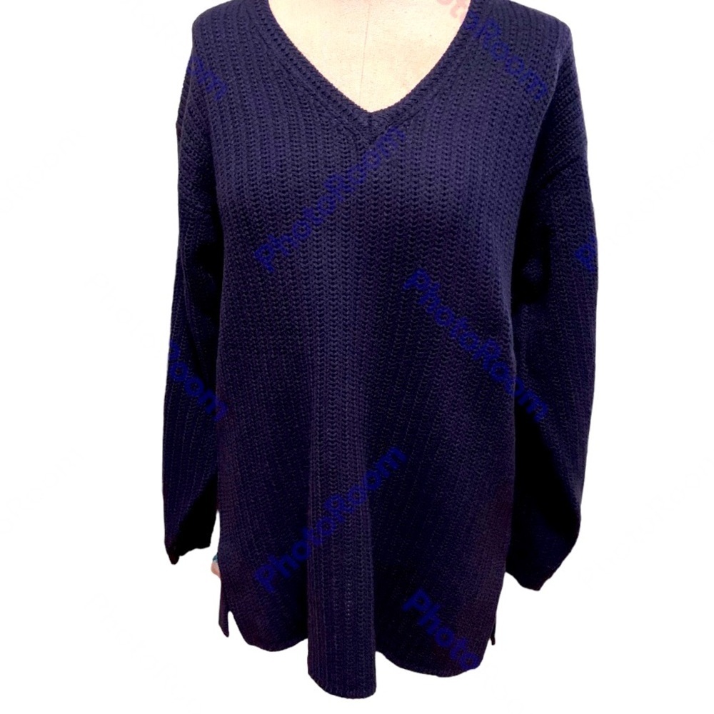 Huntington Ridge, Navy Blue Long sleeve Sweater. Warm,fall,winter,casual
